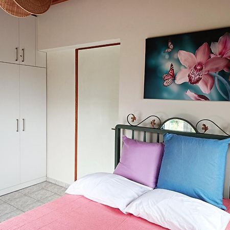 Zoi'S Hοuse.Vacation Home In Mani Near Vathi Beach Екстер'єр фото