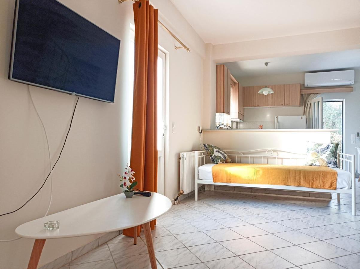 Zoi'S Hοuse.Vacation Home In Mani Near Vathi Beach Екстер'єр фото