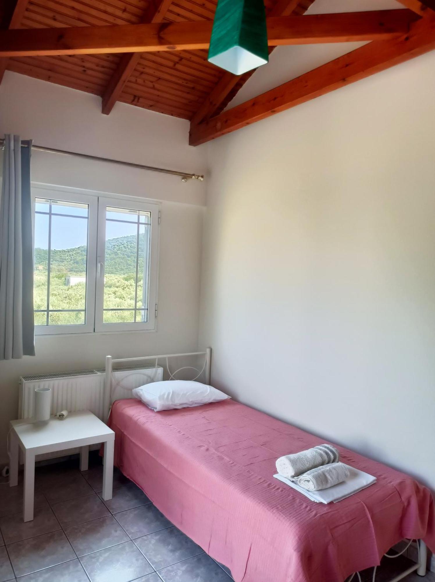 Zoi'S Hοuse.Vacation Home In Mani Near Vathi Beach Екстер'єр фото